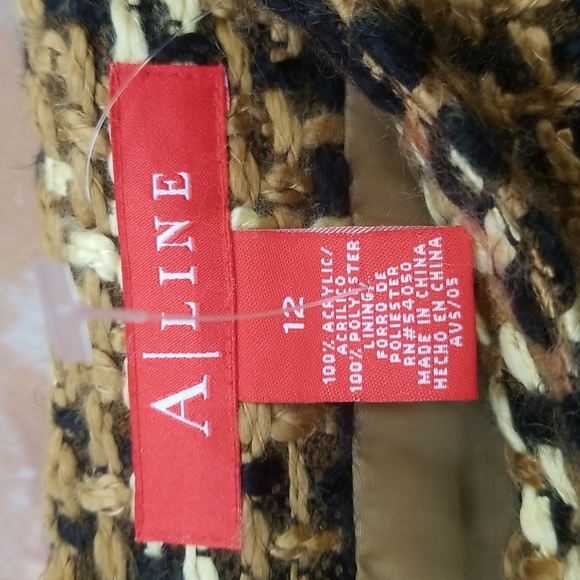 A Line 12 - Picture 3 of 4